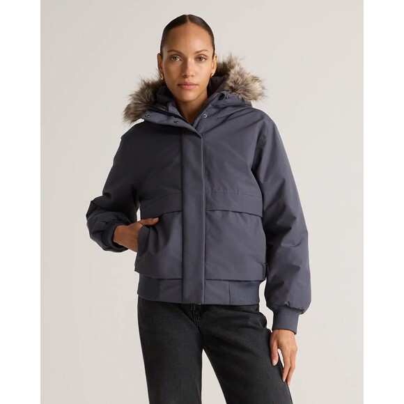 New Quince Women Responsible Down Hooded Short Parka Carbon Gray Small 0405-2